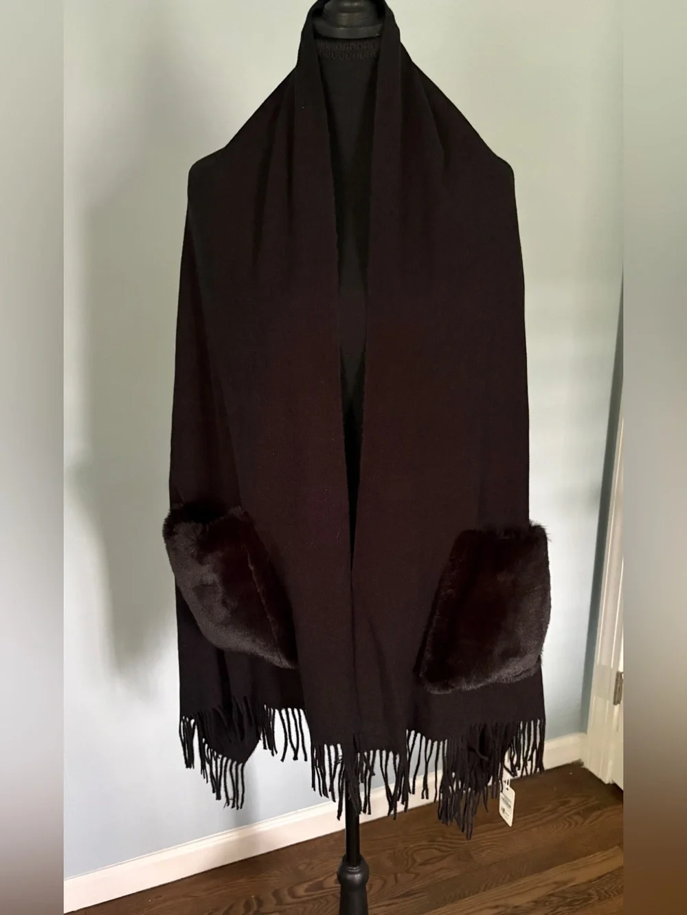 Black Women's Fringe Wrap Scarf with Faux Fur Pockets